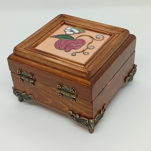 Rózsás fa ékszerdoboz-tűzzománc képpel  - ékszer - ékszertartó - ékszerdoboz - Meska.hu