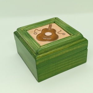  Fa doboz-gitár tűzzománc betéttel pengetőknek - ékszer - ékszertartó - ékszerdoboz - Meska.hu