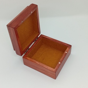 Virágos  fa ékszerdoboz-kézzel készült tűzzománc betéttel  - ékszer - ékszertartó - ékszerdoboz - Meska.hu