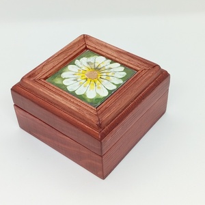 Fa  ékszerdoboz -Margarétás tűzzománc betéttel , Ékszer, Ékszertartó, Ékszerdoboz, Famegmunkálás, Tűzzománc, MESKA