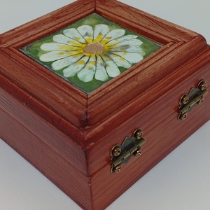 Fa  ékszerdoboz -Margarétás tűzzománc betéttel  - ékszer - ékszertartó - ékszerdoboz - Meska.hu