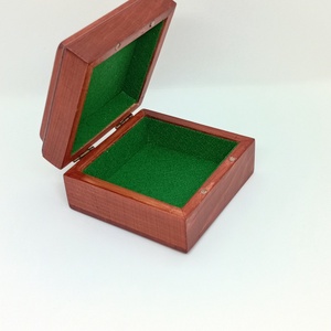 Fa  ékszerdoboz -Margarétás tűzzománc betéttel  - ékszer - ékszertartó - ékszerdoboz - Meska.hu