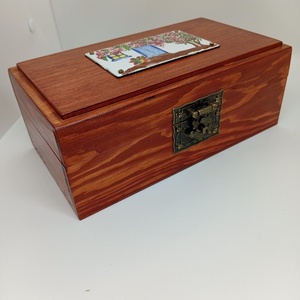 Fa díszdoboz - ház cseresznyefával tűzzománc képpel a tetején, Otthon & Életmód, Dekoráció, Asztal és polc dekoráció, Díszdoboz, Famegmunkálás, Tűzzománc, MESKA