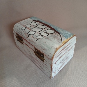 Hajós pici kincses doboz - baba - mama - babaszoba dekoráció - gyerekszoba falmatrica - Meska.hu