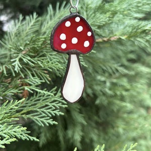 Üveg pöttyös gomba, Karácsony, Adventi díszek, Adventi ablakdekoráció, Üvegművészet, MESKA