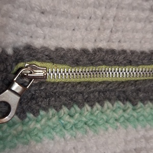 Cica alakú cipzáras tároló - baba - mama - babaszoba dekoráció - gyerek díszpárna - Meska.hu