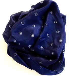 Hernyóselyem kendő 70x70 cm eredeti kékfestő, Ruha & Divat, Sál, Sapka, Kendő, Kendő, Mindenmás, MESKA