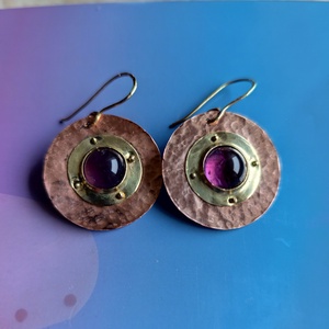 Korong alakú fülbevaló ametiszt kővel - Meska.hu