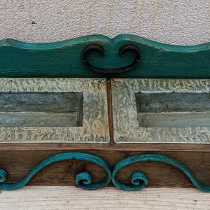 Rusztikus antikolt vintage kétfakkos tároló, virágtartó - otthon & életmód - bútor - szekrény - Meska.hu