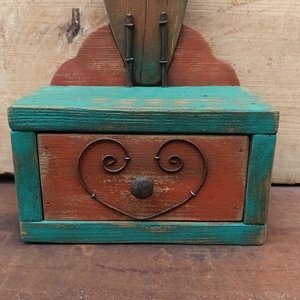 Rusztikus antikolt baglyos polc fiókkal - otthon & életmód - bútor - polc - Meska.hu