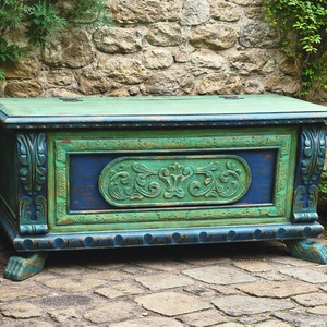 Rusztikus, antikolt faragott láda, Otthon & Életmód, Tárolás & Rendszerezés, Láda, Festészet, MESKA