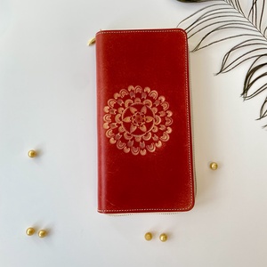 Női bőr pénztárca mandala vésettel - táska & tok - pénztárca & más tok - pénztárca - női pénztárca - Meska.hu