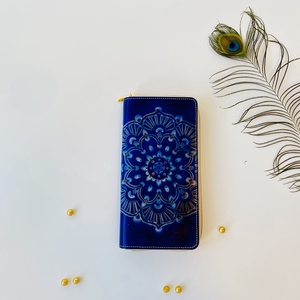 Női bőr pénztárca mandala vésettel - táska & tok - pénztárca & más tok - pénztárca - női pénztárca - Meska.hu