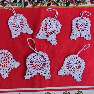 Horgolt díszek  - otthon & életmód - dekoráció - asztal és polc dekoráció - horgolt & csipketerítő - Meska.hu