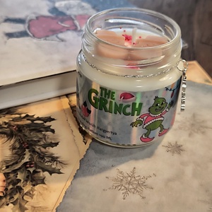 The Grinch illatgyertya, Otthon & Életmód, Gyertya, illat, aroma, Gyertya, Gyertya-, mécseskészítés, MESKA