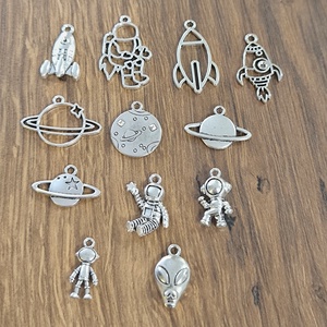 Medál - Sci-fi, Kellékek & szerszámok, Ékszerkellék, Medál csomag, Ékszerkészítés, MESKA