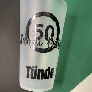 Egyedi tervezésű repohár névvel születésnapra, alkalmakra, születésnapi partipohár névvel, Otthon & Életmód, Konyhafelszerelés, tálalás, Tálalás, Pohár, Mindenmás, MESKA