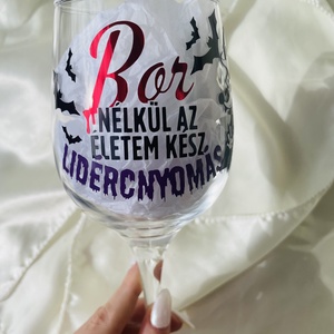 Egyedi tervezésű vicces mesehősös Halloweeni boros pohár - otthon & életmód - konyhafelszerelés, tálalás - tálalás - boros poharak, szettek - Meska.hu