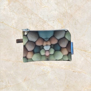 Bankkártyatartó buborékos zöldes-barnás - táska & tok - pénztárca & más tok - kártyatartó & irattartó - Meska.hu