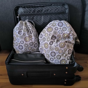 Szennyestartó zsák szett utazáshoz táskába, bőröndbe sárga mandala - Meska.hu