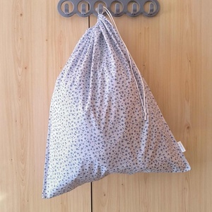 Szennyestartó zsák szett utazáshoz táskába, bőröndbe apró kék virágmintás - otthon & életmód - tárolás & rendszerezés - szennyestartó - Meska.hu