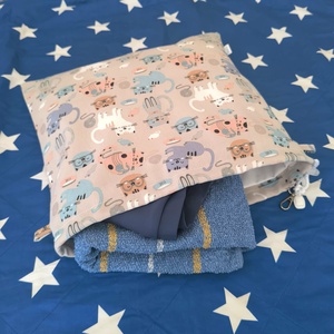 Aqua-zsák színes macskás - Meska.hu