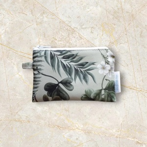 Bankkártyatartó zöld virágos - táska & tok - pénztárca & más tok - kártyatartó & irattartó - Meska.hu