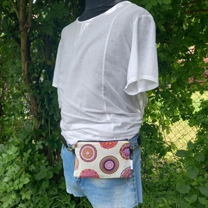 Mini övtáska lila mandalás, Táska & Tok, Övtáska, Varrás, MESKA