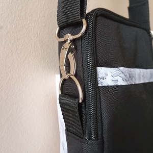 Bulldi 1 övtáska/crossbody - táska & tok - kézitáska & válltáska - vállon átvethető táska - Meska.hu