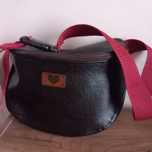 Csoki -műbőr kistáska /oldaltáska/övtáska - Meska.hu