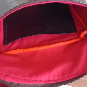 Csoki -műbőr kistáska /oldaltáska/övtáska - táska & tok - kézitáska & válltáska - vállon átvethető táska - Meska.hu