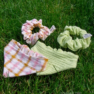 Matching szett (bandana és scrunchie) - Matcha Kollekció, Otthon & Életmód, Kisállatoknak, Kutyáknak, Kutya ruházat, Varrás, MESKA