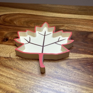 Juharlevél tálka - Meska.hu