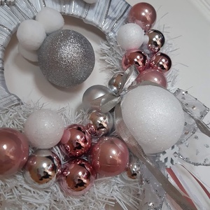 Karácsonyi ajtódísz gömbökkel - karácsony - adventi díszek - adventi ajtódísz - Meska.hu