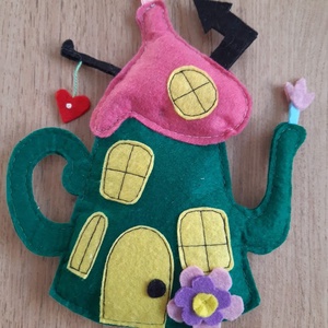 Teáskanna házikó ficből. - baba - mama - babaszoba dekoráció - babaszoba kép - Meska.hu