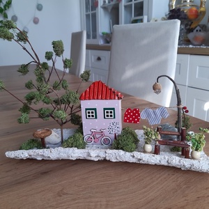 Csendélet házikóval - otthon & életmód - dekoráció - asztal és polc dekoráció - asztaldísz - Meska.hu