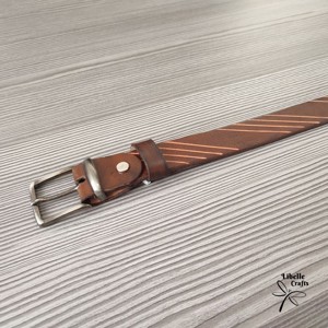 Sötétbarna vésett mintájú öv - ruha & divat - öv & övcsat - öv - Meska.hu