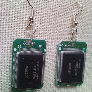 Mikrochip fülbevaló - újrahasznosított nyomtatott áramkör, NYÁK lap, elektronikai alkatrész 2. -  - Meska.hu