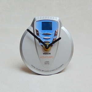 Retro Watson MP3 walkman CD lejátszó aszali vagy fali óra zenészeknek, DJ -nek, zene rajongóknak, férfiaknak - 2, Otthon & Életmód, Dekoráció, Fali és függő dekoráció, Falióra & óra, Újrahasznosított alapanyagból készült termékek, Mindenmás, MESKA