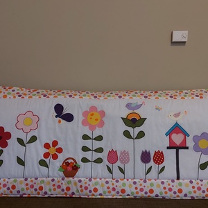 Virágos falvédő , Otthon & Életmód, Babaszoba, gyerekszoba, Falvédő gyerekszobába, Patchwork, foltvarrás, Varrás, MESKA