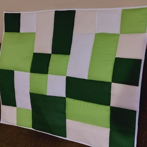 Zöld,patchwork falvédő. , Otthon & Életmód, Dekoráció, Fali és függő dekoráció, Álomfogó, Patchwork, foltvarrás, Varrás, MESKA