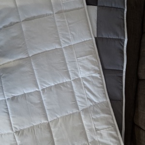 Szürke, fehér patchwork falvédő  - otthon & életmód - lakástextil - falvédő - Meska.hu