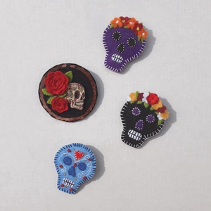 !NYÁRI AKCIÓ! -20% kedvezmény - Kitűző - Rózsák és kopolya  - ékszer - kitűző és bross - Meska.hu