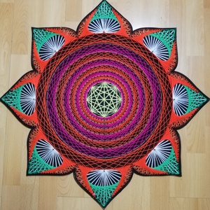 UV aktív String Art kép 65cmx65cm - otthon & lakás - dekoráció - spiritualitás - mandala - Meska.hu