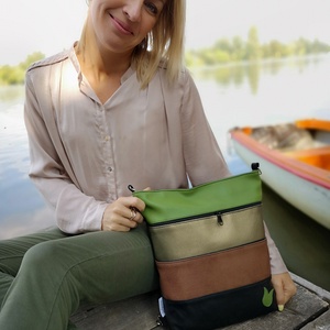 HÁTITÁSKA  extra zsebbel  ZÖLD-ARANY-BARNA-FEKETE - táska & tok - kézitáska & válltáska - Meska.hu