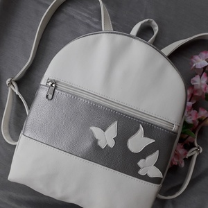 Kis hátitáska  fehér-ezüst - táska & tok - hátizsák - kishátizsák - Meska.hu