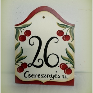 Festett utcatábla cseresznyés - Meska.hu
