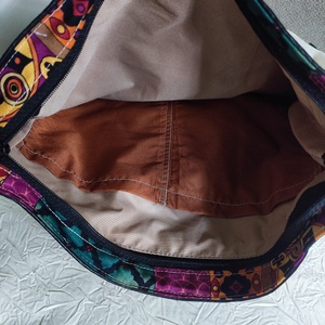 Absztrakt mintás oldaltáska, válltáska - táska & tok - kézitáska & válltáska - vállon átvethető táska - Meska.hu