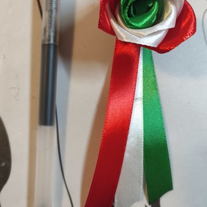 Szatén virág kokárda 10 db  - ékszer - kitűző és bross - Meska.hu