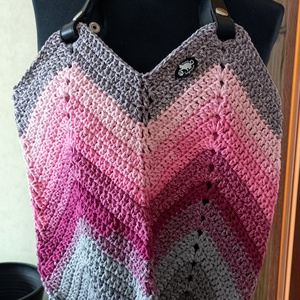 Padlizsán-mályva-pink-szürke zigzag (cikkcakk) mintás horgolt táska, Táska & Tok, Kézitáska & válltáska, Kézitáska, Horgolás, MESKA